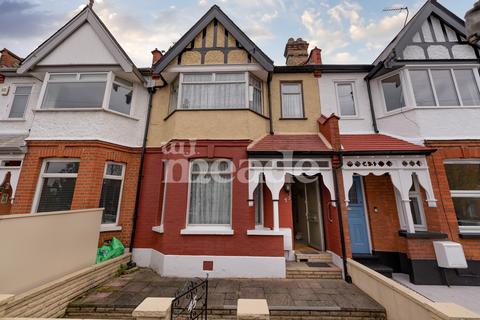 45 Lyndhurst Road, London, E4 9JU
