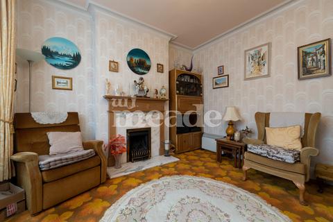 45 Lyndhurst Road, London, E4 9JU