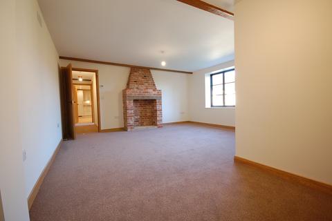 3 bedroom barn conversion to rent, Old Road, Wickham St. Paul CO9