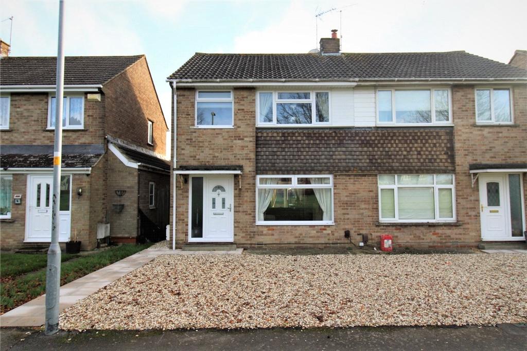 West View, Nythe, Swindon, Wiltshire... 3 bed semidetached house £