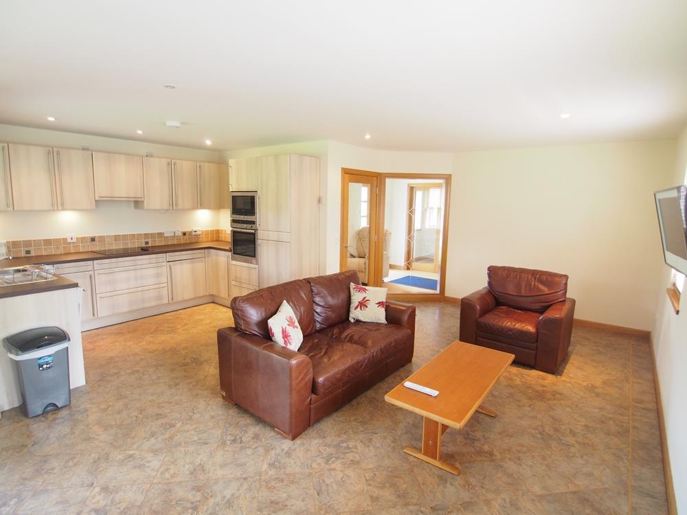 Family room/kitchen