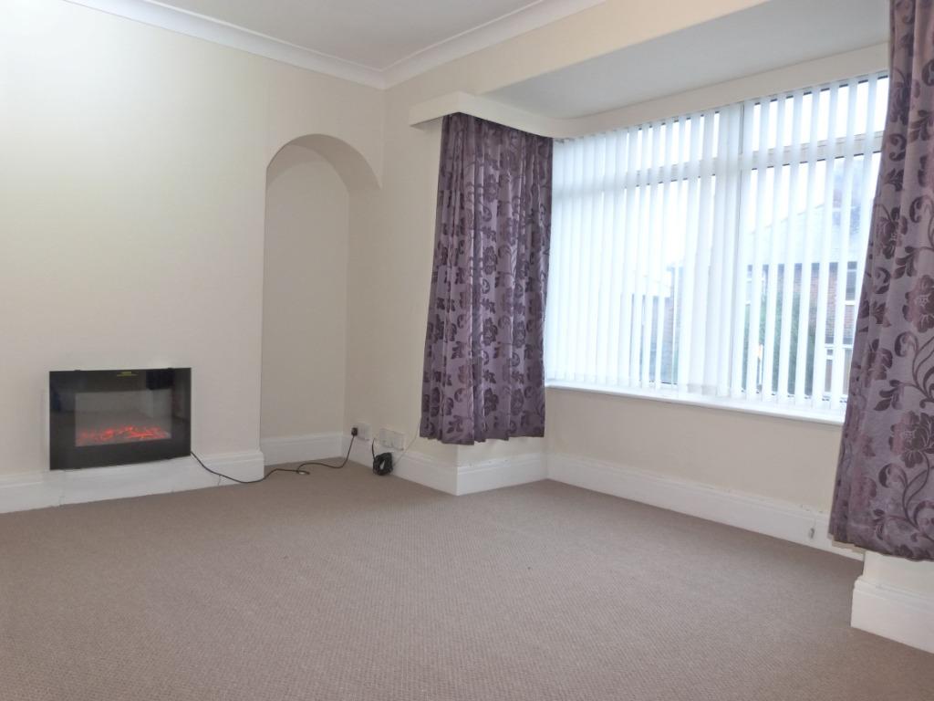 St Johns Grove, Harrogate, HG1 3 bed semidetached house £875 pcm (£