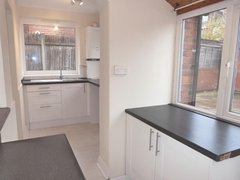 St Johns Grove, Harrogate, HG1 3 bed semidetached house £875 pcm (£