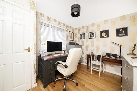 43 Firthland Road, Pickering, YO18 8BZ