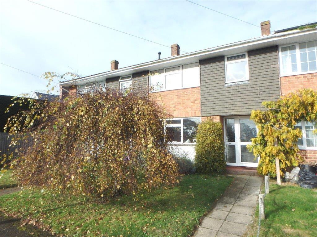 Lyndale Close, Milford On Sea... 3 bed terraced house £1,275 pcm (£