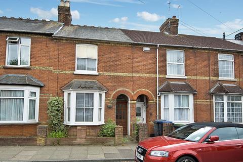 3 bedroom terraced house to rent, Beaconsfield Road, Canterbury