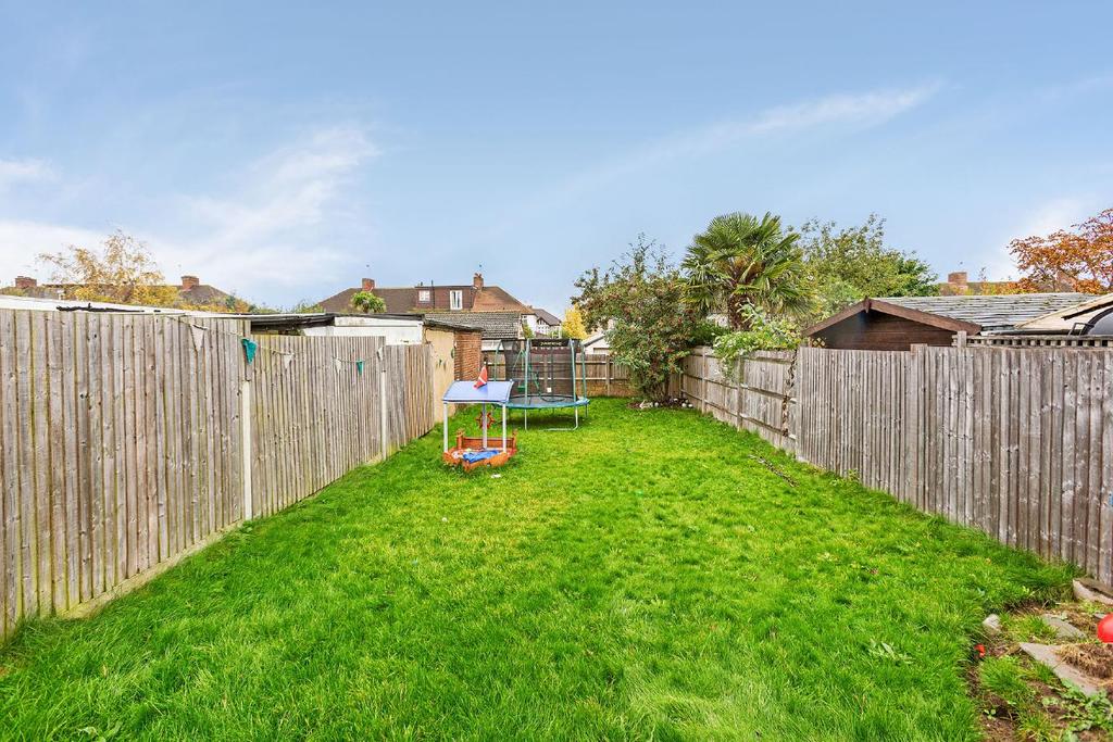 Churston Drive, Morden 3 bed end of terrace house £600,000