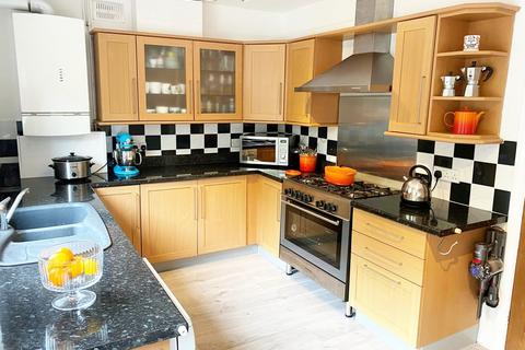 130 Gracemere Crescent, Yardley Wood, Birmingham, B28 0UD