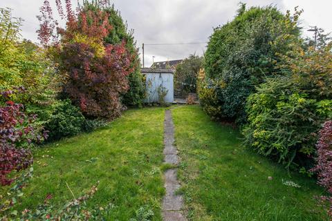 56 Gomshall Avenue, Wallington, SM6 8NY