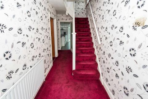 56 Gomshall Avenue, Wallington, SM6 8NY