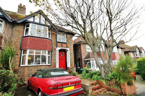 10 Reading Road, Brighton, BN2 5NE
