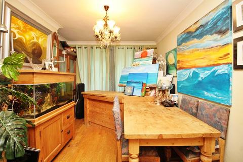 10 Reading Road, Brighton, BN2 5NE