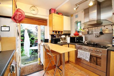 10 Reading Road, Brighton, BN2 5NE