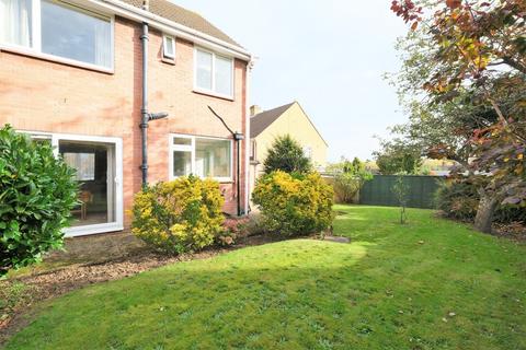 7 Swan Close, Orpington, BR5 2NA