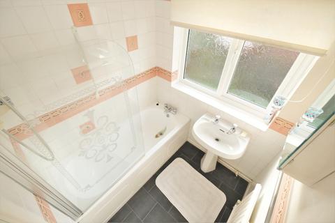 7 Swan Close, Orpington, BR5 2NA