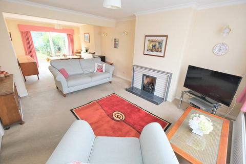 7 Swan Close, Orpington, BR5 2NA
