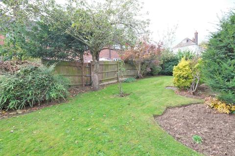 7 Swan Close, Orpington, BR5 2NA