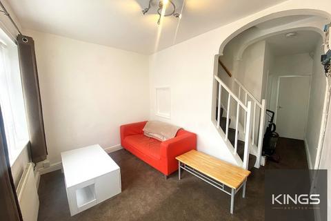 2 bedroom terraced house to rent, Fawcett Road, Southsea