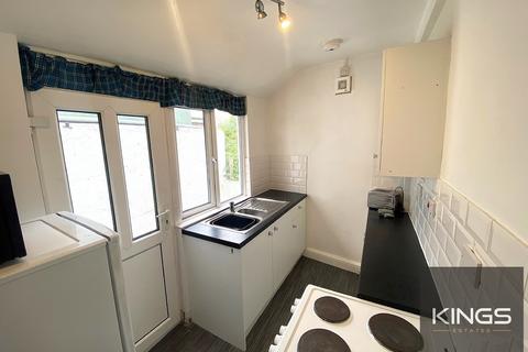 2 bedroom terraced house to rent, Fawcett Road, Southsea