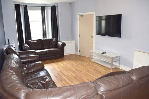 8 bedroom terraced house to rent, Whitby Road, Fallowfield, Manchester