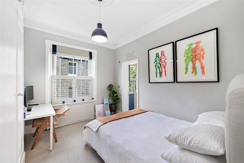 4 bedroom flat for sale, Whittingstall Mansions, Whittingstall Road, London