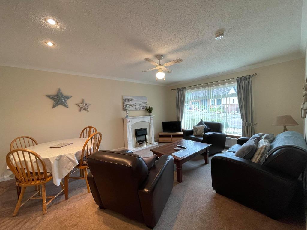 Keir Hardie Drive, North Ayrshire, KA22 2 bed bungalow £159,950