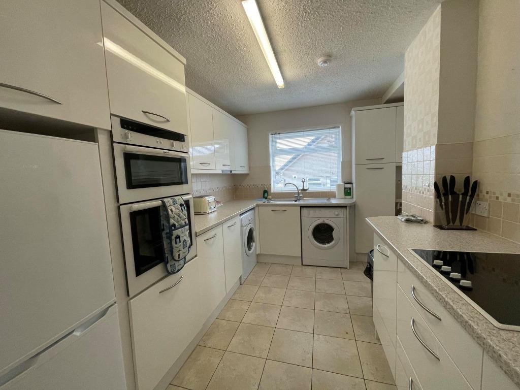 Keir Hardie Drive, North Ayrshire, KA22 2 bed bungalow £159,950