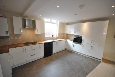 2 bedroom house to rent, Dowling Street, Swindon, SN1