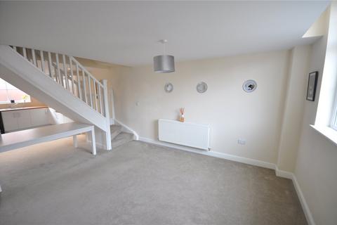 2 bedroom house to rent, Dowling Street, Swindon, SN1