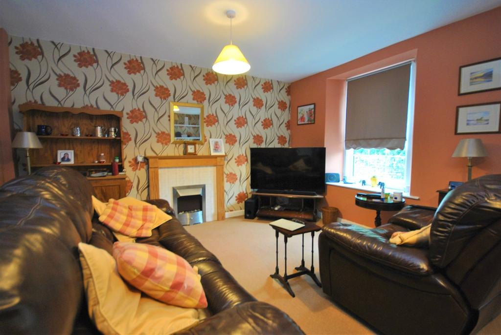 Lower North Street, Cheddar, BS27 2 bed end of terrace house £275,000