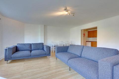 2 bedroom flat to rent, Three Colt Street, London, E14 8AP