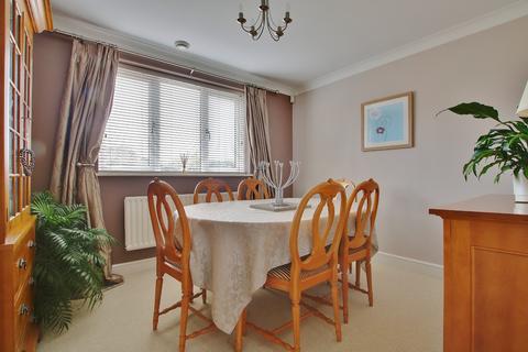 5 Betteridge Drive, Rownhams, Southampton, SO16 8LE