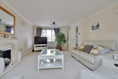 5 Betteridge Drive, Rownhams, Southampton, SO16 8LE