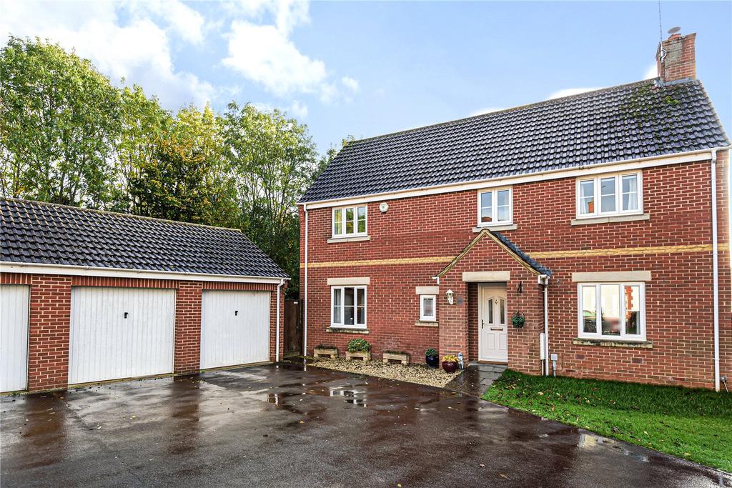 Callington Road, Oakhurst, Swindon, SN25 5 bed detached house £525,000
