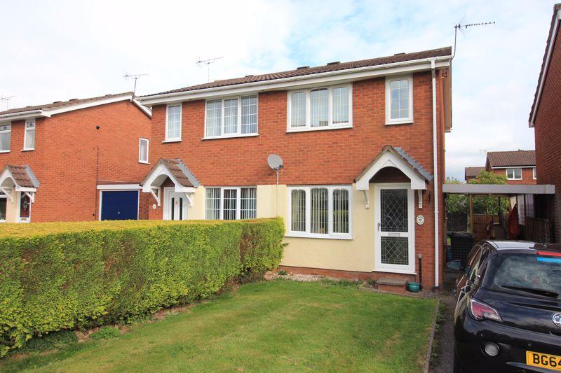 157 Middleton Road, Oswestry, SY11 2XX 2 bed semidetached house £625