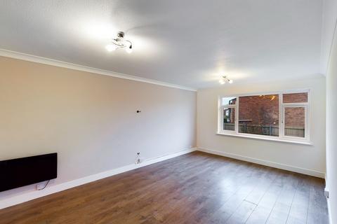 2 bedroom flat to rent, Slough SL3