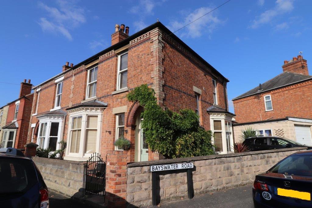 Stafford Avenue, Melton Mowbray 3 bed semidetached house £235,000