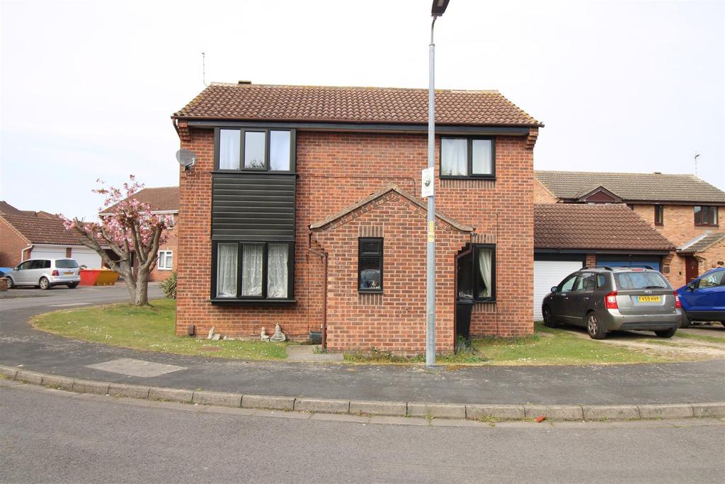 Belton Grove, Grantham 3 bed house £189,950