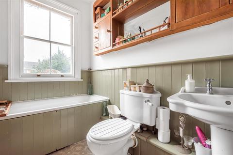 37 New Road, Richmond, TW10 7HZ