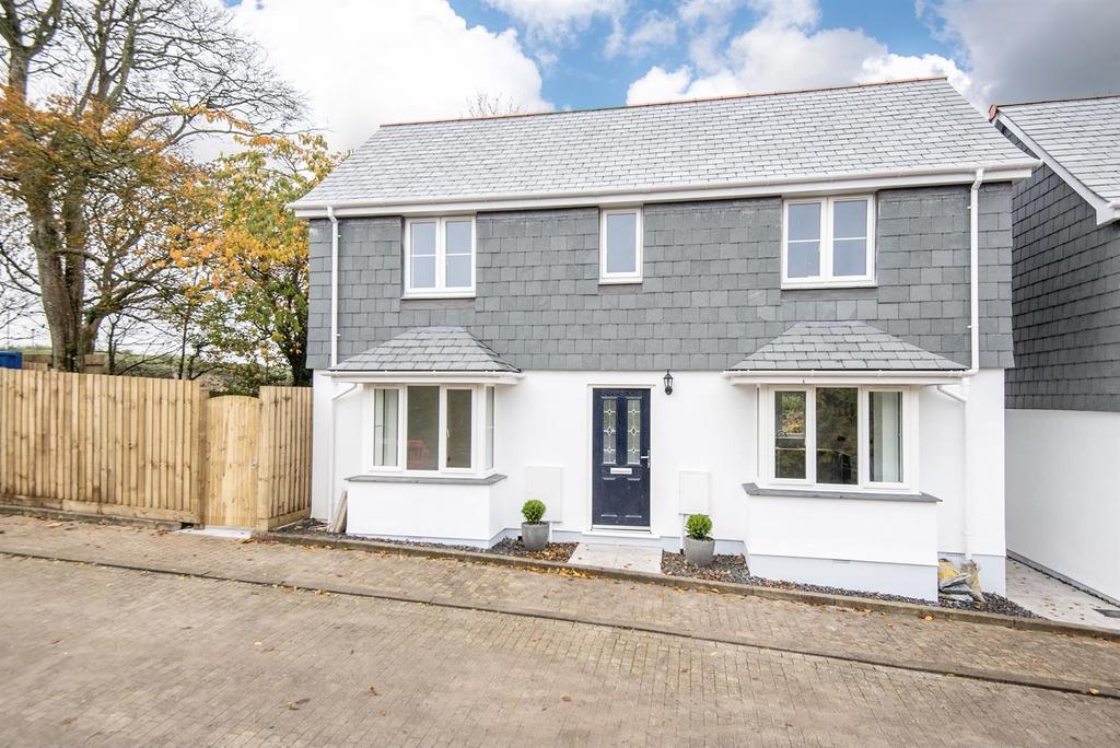 Penryn 3 bed detached house £415,000