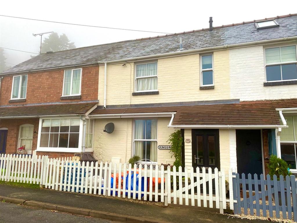 Kings Road, Malvern 2 bed terraced house £230,000
