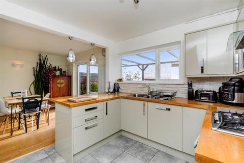 23 Bramble Rise, Brighton, BN1 5GE