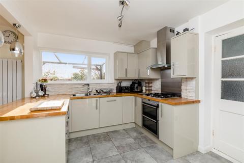 23 Bramble Rise, Brighton, BN1 5GE