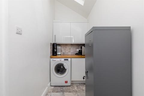23 Bramble Rise, Brighton, BN1 5GE