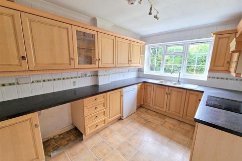 4 bedroom detached house to rent, Hopkirk Close, Danbury