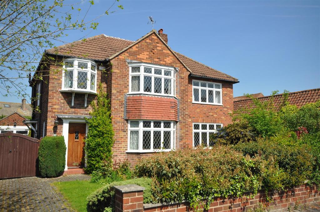 Moor Lane, Dringhouses, York, YO24 2QY 5 bed detached house £595,000