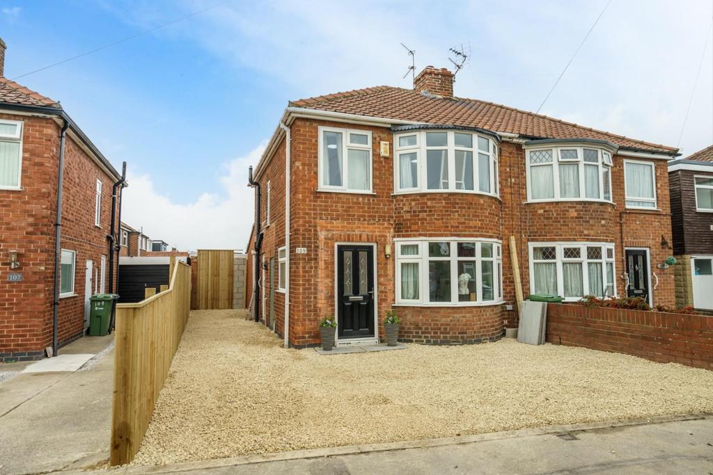 Anthea Drive, Huntington, York 3 bed semidetached house £325,000