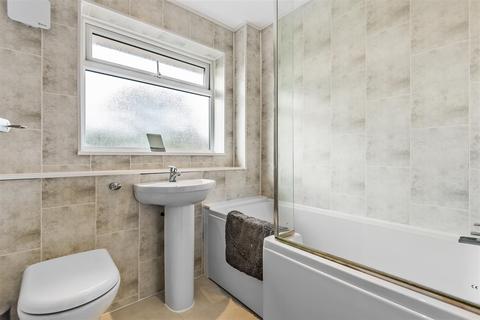 14 Bridle Drive, Clapham, Bedford, MK41 6BB