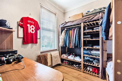 101 Bromham Road, Bedford, MK40 4BS