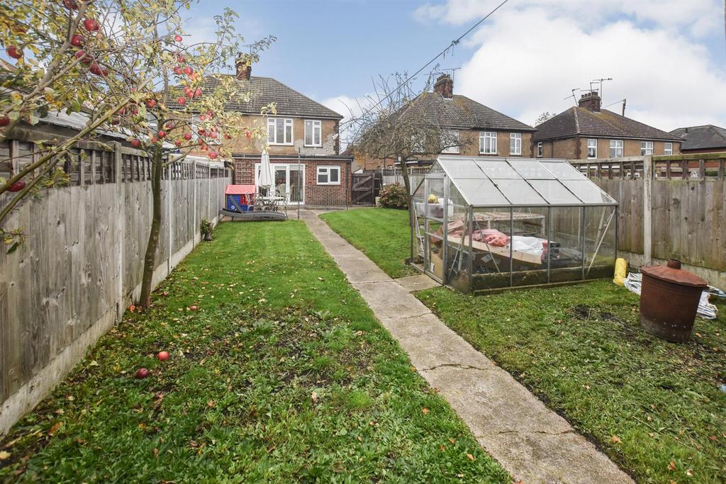 Mundon Road, Maldon 3 bed semidetached house £340,000